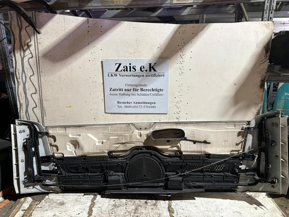 Mercedes Actros MP4 Motorhaube A9607500409 - Capô por Camião: foto 4 Mercedes Actros MP4 Motorhaube A9607500409 - Capô por Camião: foto 4