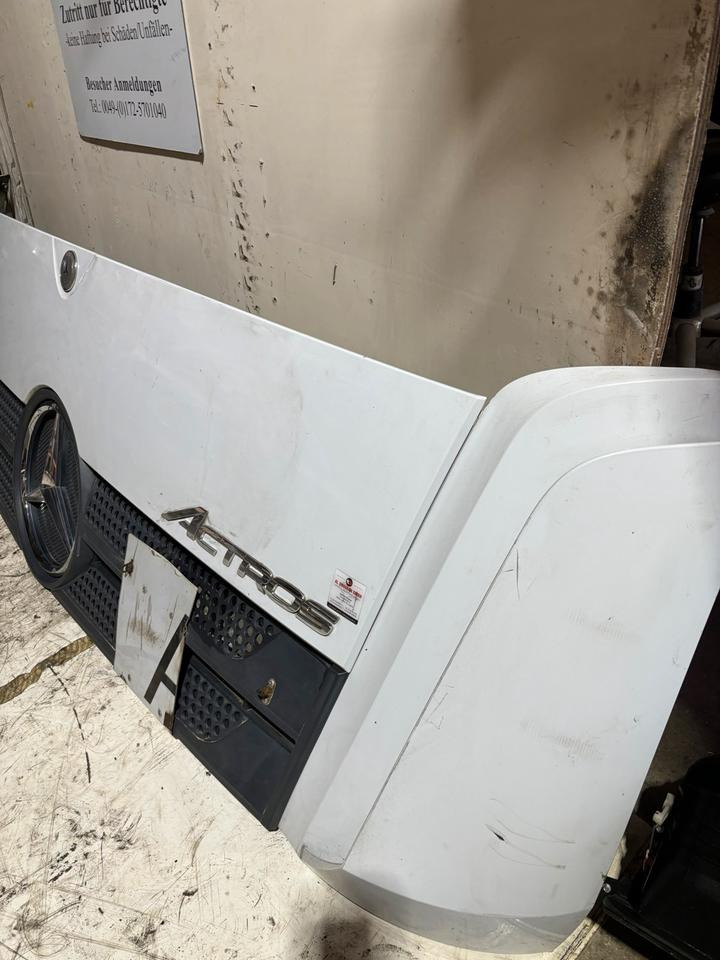 Mercedes Actros MP4 Motorhaube A9607500409 - Capô por Camião: foto 3 Mercedes Actros MP4 Motorhaube A9607500409 - Capô por Camião: foto 3