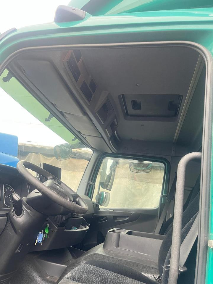 Mercedes Atego 4 1524 komplette Kabine ohne elektrische Geräte - Cabine por Camião: foto 5 Mercedes Atego 4 1524 komplette Kabine ohne elektrische Geräte - Cabine por Camião: foto 5