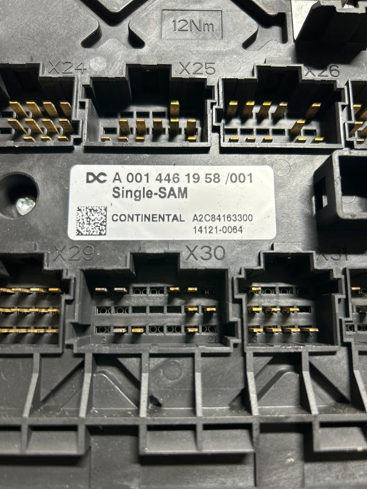 Mercedes Atego 4 EU6 Sicherungskasten A0014461958 - Fusível: foto 4 Mercedes Atego 4 EU6 Sicherungskasten A0014461958 - Fusível: foto 4