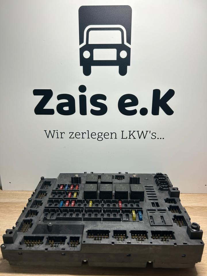 Mercedes Atego 4 EU6 Sicherungskasten A0014465858 - Fusível: foto 1 Mercedes Atego 4 EU6 Sicherungskasten A0014465858 - Fusível: foto 1