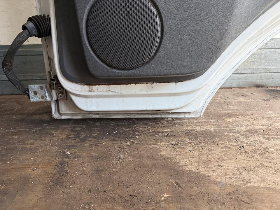 Mercedes Atego Beifahrertür weiß Spiegel Innenverkleidung - Porta e peças por Camião: foto 5 Mercedes Atego Beifahrertür weiß Spiegel Innenverkleidung - Porta e peças por Camião: foto 5