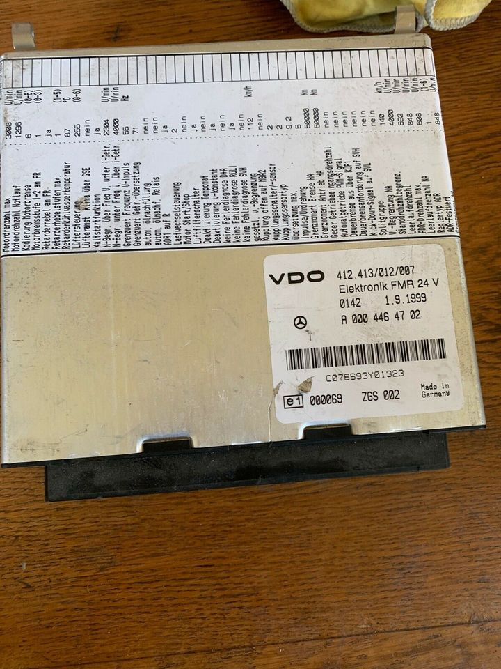 Mercedes Atego VDO Elektronik FMR Steuergerät A 000 446 47 02 - Centralina electrónica por Camião: foto 1 Mercedes Atego VDO Elektronik FMR Steuergerät A 000 446 47 02 - Centralina electrónica por Camião: foto 1