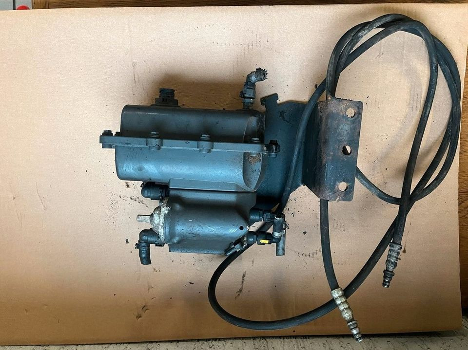 Mercedes-Benz Actros Atego EU4 EU5 AdBlue Pumpe A0001400578 - Bomba de combustivel por Camião: foto 4 Mercedes-Benz Actros Atego EU4 EU5 AdBlue Pumpe A0001400578 - Bomba de combustivel por Camião: foto 4
