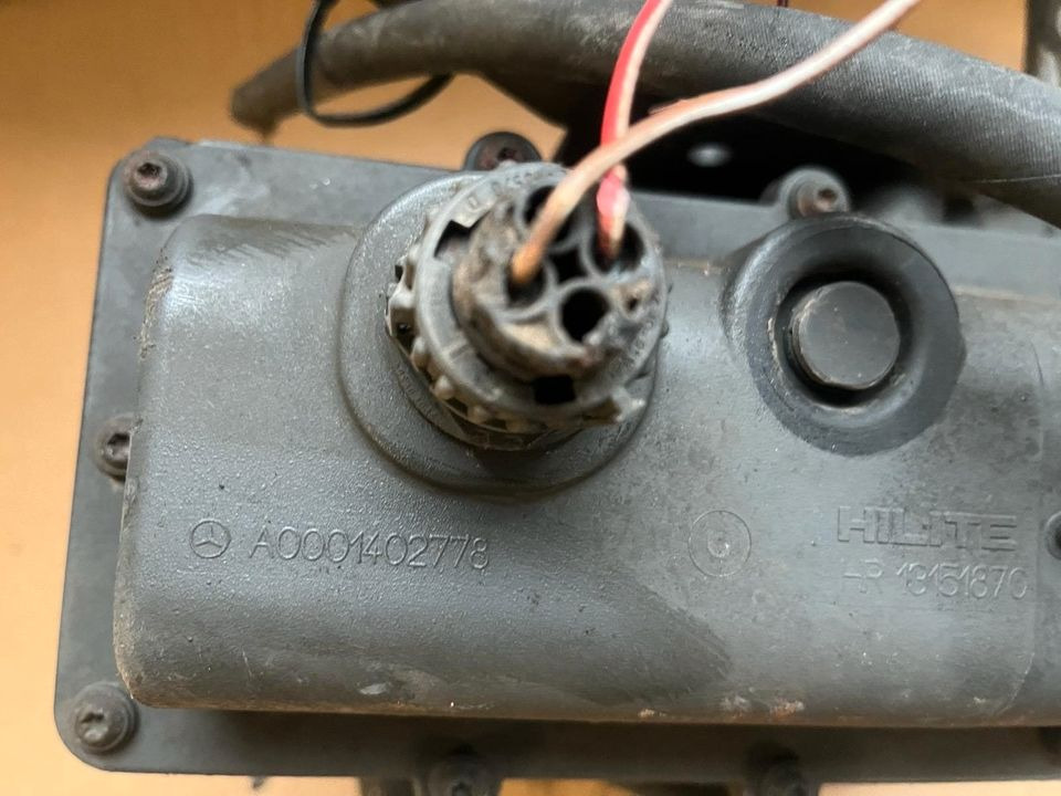 Mercedes-Benz Actros Atego EU4 EU5 AdBlue Pumpe A0001402778 - Bomba de combustivel por Camião: foto 2 Mercedes-Benz Actros Atego EU4 EU5 AdBlue Pumpe A0001402778 - Bomba de combustivel por Camião: foto 2
