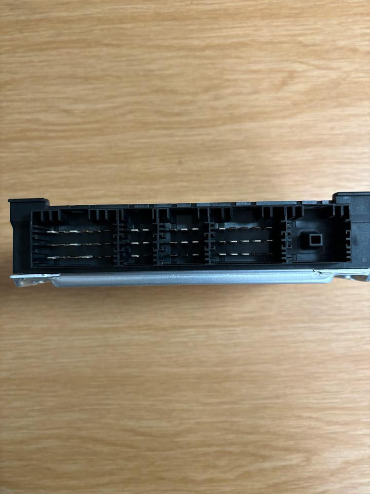 Mercedes KNORR BREMSE ABS Elektronik Steuergerät A0004464314 - Centralina electrónica por Camião: foto 3 Mercedes KNORR BREMSE ABS Elektronik Steuergerät A0004464314 - Centralina electrónica por Camião: foto 3