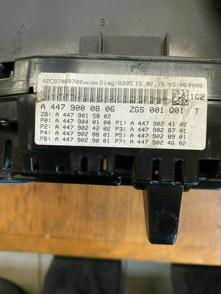 Mercedes Vito Kombiinstrument Tacho A4479000806 - Tacógrafo por Camião: foto 2 Mercedes Vito Kombiinstrument Tacho A4479000806 - Tacógrafo por Camião: foto 2
