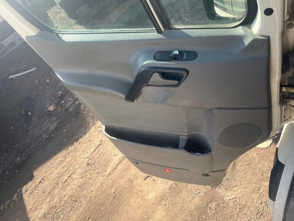 VW Crafter Fahrertür, Tür links weiß mit Spiegel - Peça de reposição: foto 4 VW Crafter Fahrertür, Tür links weiß mit Spiegel - Peça de reposição: foto 4