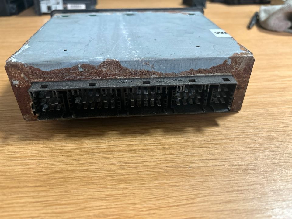 Wabco ECU ATC-CAN Bedienteil 88259356460 / 4461950040 - Sistema elétrico por Camião: foto 3 Wabco ECU ATC-CAN Bedienteil 88259356460 / 4461950040 - Sistema elétrico por Camião: foto 3
