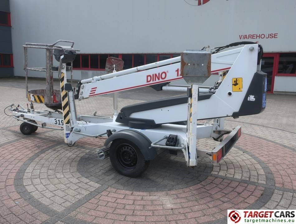 Dino 120T Tow Telescopic Boom Work Lift 1200cm - Plataforma de elevaçao rebocável: foto 4 Dino 120T Tow Telescopic Boom Work Lift 1200cm - Plataforma de elevaçao rebocável: foto 4