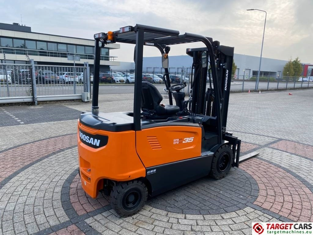 Doosan B35X-7 Electric Forklift 3.5T Triplex-438cm Unused - Empilhadeira elétrica: foto 3 Doosan B35X-7 Electric Forklift 3.5T Triplex-438cm Unused - Empilhadeira elétrica: foto 3