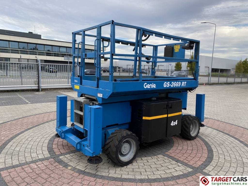 Genie GS-2669RT Diesel 4x4 Scissor Work Lift 1000cm - Plataforma de Tijera/ Plataforma de tesoura: foto 3 Genie GS-2669RT Diesel 4x4 Scissor Work Lift 1000cm - Plataforma de Tijera/ Plataforma de tesoura: foto 3