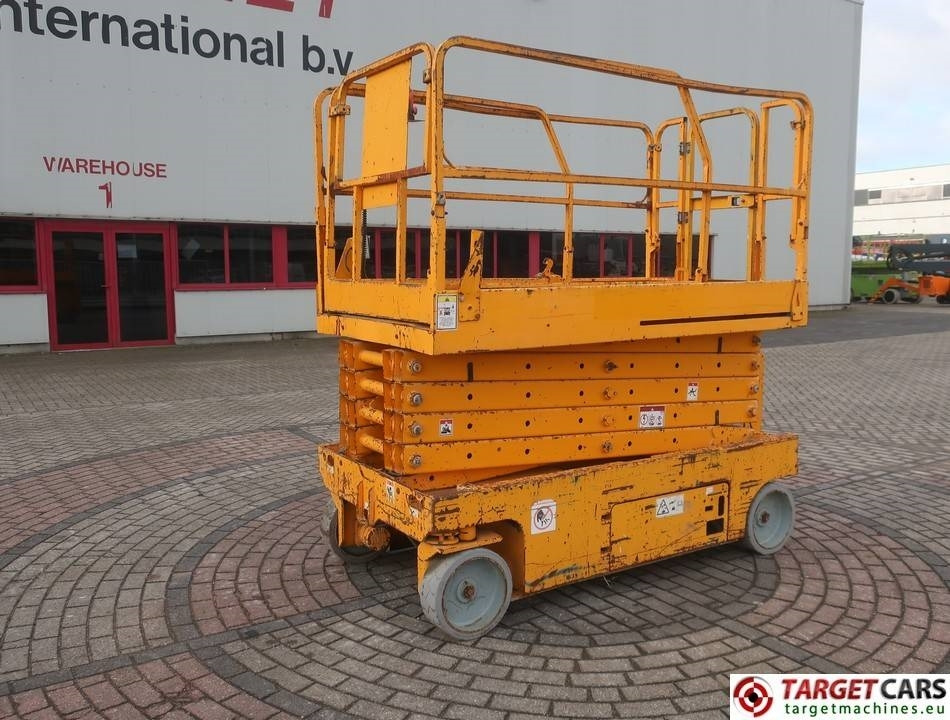 Genie GS-3246 Electric Scissor Work Lift 1175cm DEFECT - Plataforma de Tijera/ Plataforma de tesoura: foto 1 Genie GS-3246 Electric Scissor Work Lift 1175cm DEFECT - Plataforma de Tijera/ Plataforma de tesoura: foto 1