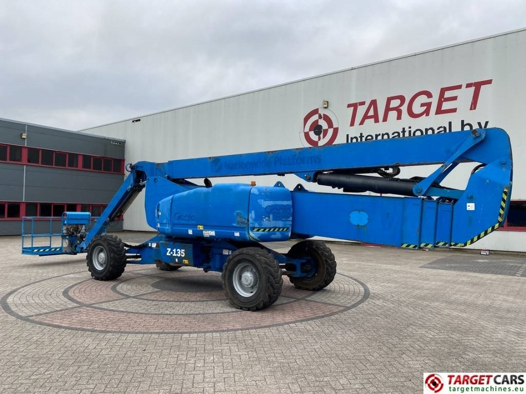 Genie Z-135/70 Articulated 4x4x4 Diesel Boom Lift 4315cm - Plataforma articulada: foto 4 Genie Z-135/70 Articulated 4x4x4 Diesel Boom Lift 4315cm - Plataforma articulada: foto 4
