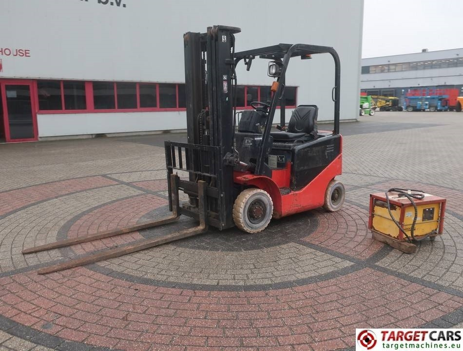 Hangcha CPD15J Eletric 4-wh Forklift Triplex-480cm 1500KG - Empilhadeira elétrica: foto 1 Hangcha CPD15J Eletric 4-wh Forklift Triplex-480cm 1500KG - Empilhadeira elétrica: foto 1