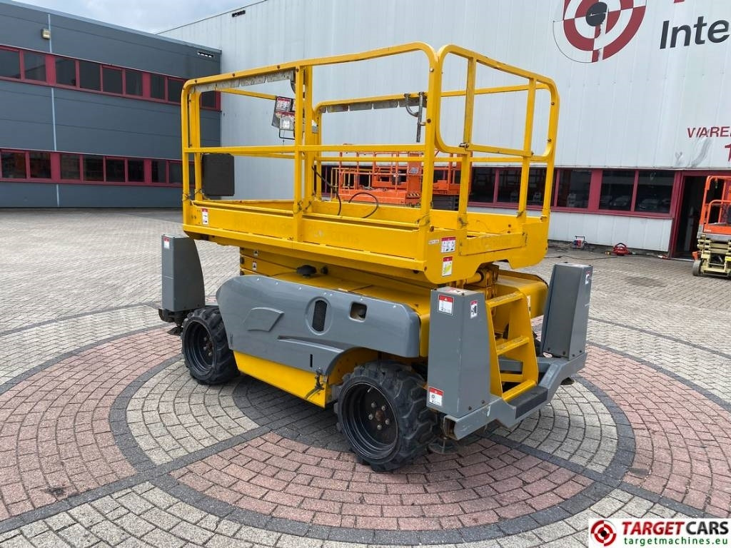 Haulotte Compact 10DX Diesel 4x4 Scissor Work Lift 1015cm - Plataforma de Tijera/ Plataforma de tesoura: foto 4 Haulotte Compact 10DX Diesel 4x4 Scissor Work Lift 1015cm - Plataforma de Tijera/ Plataforma de tesoura: foto 4