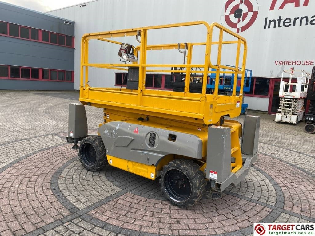 Haulotte Compact 10DX Diesel 4x4 Scissor Work Lift 1015cm - Plataforma de Tijera/ Plataforma de tesoura: foto 4 Haulotte Compact 10DX Diesel 4x4 Scissor Work Lift 1015cm - Plataforma de Tijera/ Plataforma de tesoura: foto 4