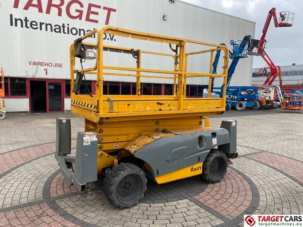 Haulotte Compact 12DX Diesel 4x4 Scissor Work Lift 1206cm - Plataforma de Tijera/ Plataforma de tesoura: foto 1 Haulotte Compact 12DX Diesel 4x4 Scissor Work Lift 1206cm - Plataforma de Tijera/ Plataforma de tesoura: foto 1