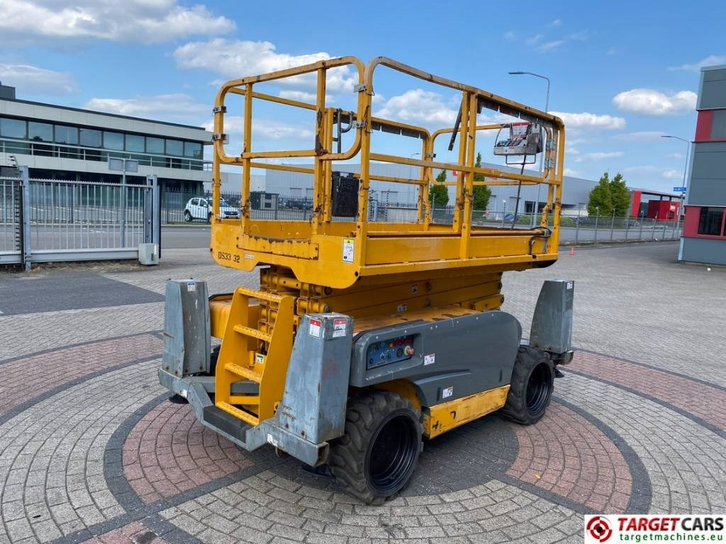 Haulotte Compact 12DX Diesel 4x4 Scissor Work Lift 1206cm - Plataforma de Tijera/ Plataforma de tesoura: foto 3 Haulotte Compact 12DX Diesel 4x4 Scissor Work Lift 1206cm - Plataforma de Tijera/ Plataforma de tesoura: foto 3