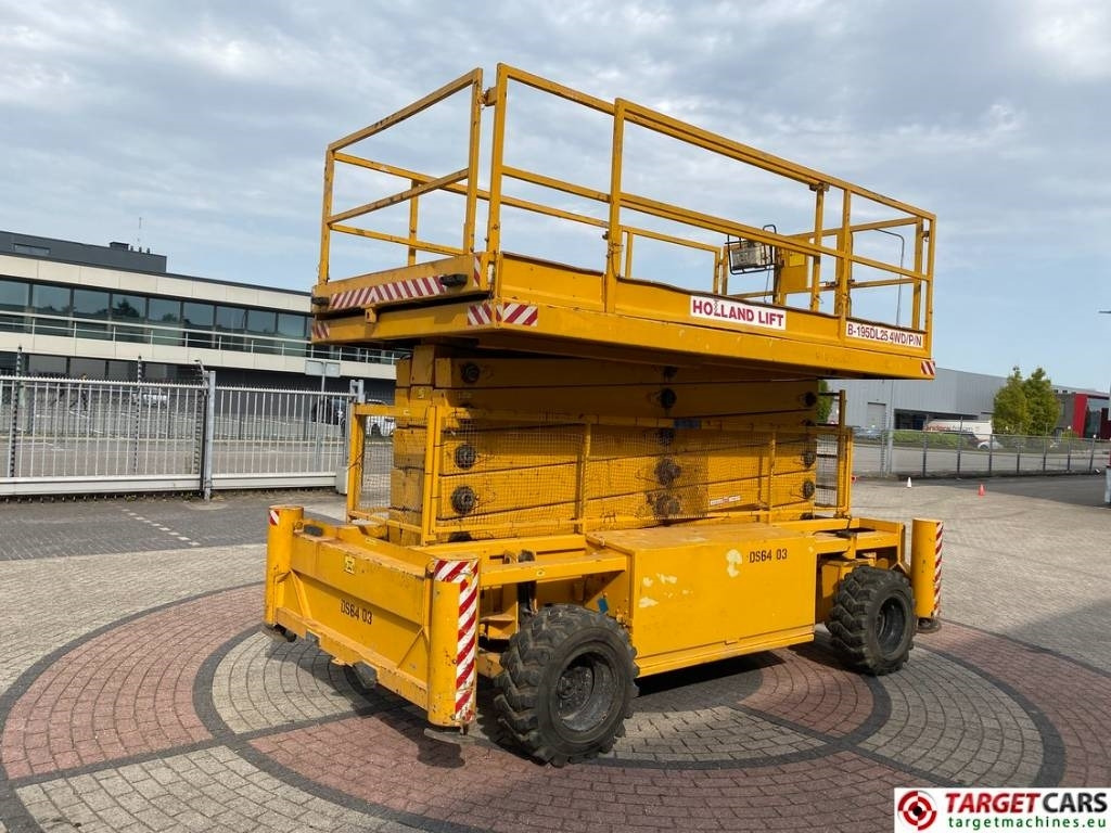 Holland Lift B195DL-25 4WD Diesel 4x4 Scissor Work Lift 2150cm - Plataforma de Tijera/ Plataforma de tesoura: foto 3 Holland Lift B195DL-25 4WD Diesel 4x4 Scissor Work Lift 2150cm - Plataforma de Tijera/ Plataforma de tesoura: foto 3