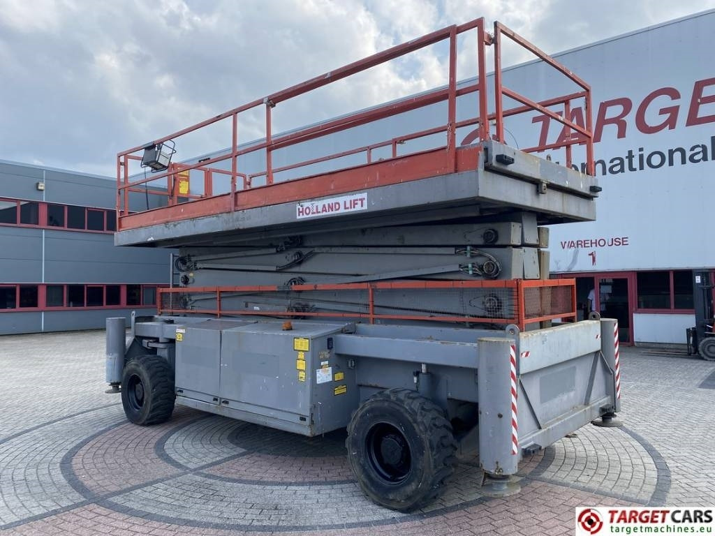 Holland Lift Combistar M-250DL27 diesel scissor worklift 27.20M - Plataforma de Tijera/ Plataforma de tesoura: foto 4 Holland Lift Combistar M-250DL27 diesel scissor worklift 27.20M - Plataforma de Tijera/ Plataforma de tesoura: foto 4