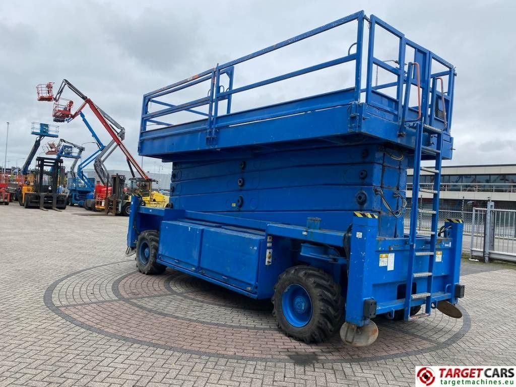 JLG Liftlux 260-25 Diesel 4x4 Scissor Work Lift 2800cm - Plataforma de Tijera/ Plataforma de tesoura: foto 2 JLG Liftlux 260-25 Diesel 4x4 Scissor Work Lift 2800cm - Plataforma de Tijera/ Plataforma de tesoura: foto 2