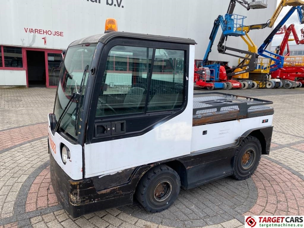 Linde P250 Tow Tug Truck Tractor Electric 80V max 25T - Trator municipal: foto 1 Linde P250 Tow Tug Truck Tractor Electric 80V max 25T - Trator municipal: foto 1