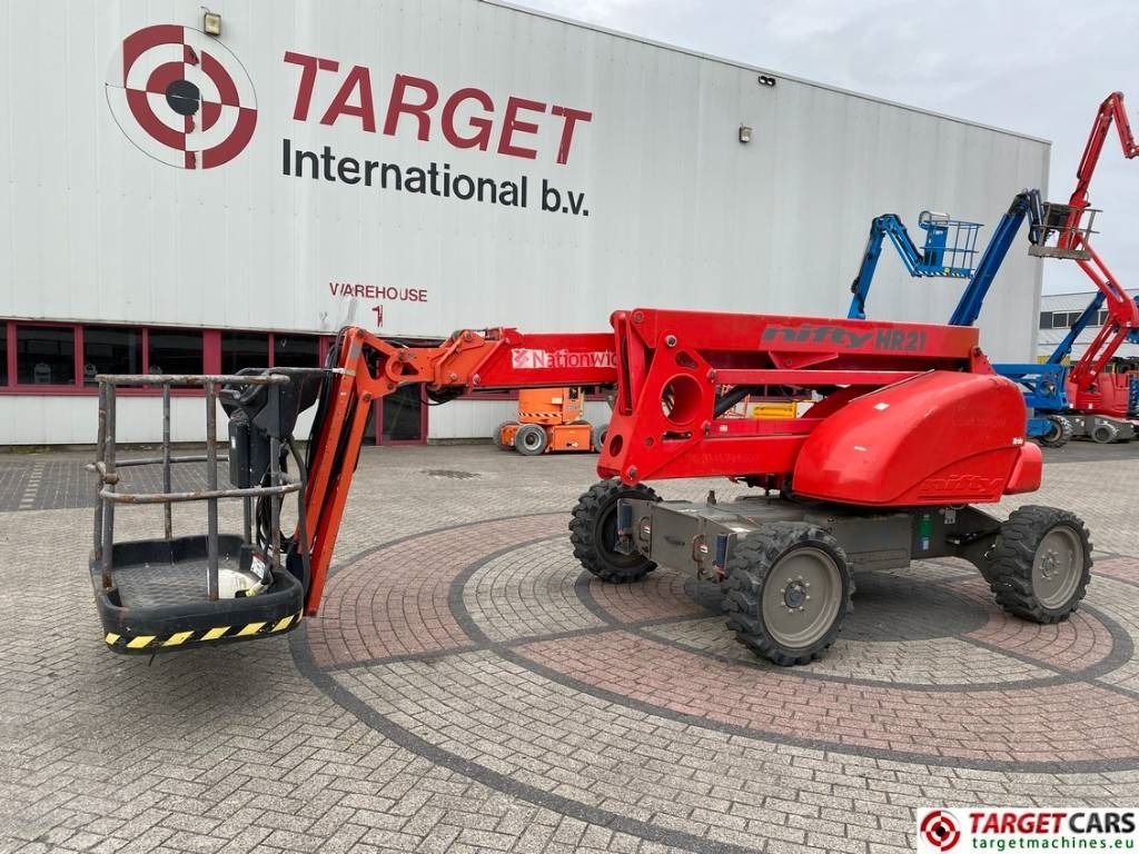 Niftylift HR21D Diesel 4x4 Articulated Boom Work Lift 2080cm - Plataforma articulada: foto 1 Niftylift HR21D Diesel 4x4 Articulated Boom Work Lift 2080cm - Plataforma articulada: foto 1