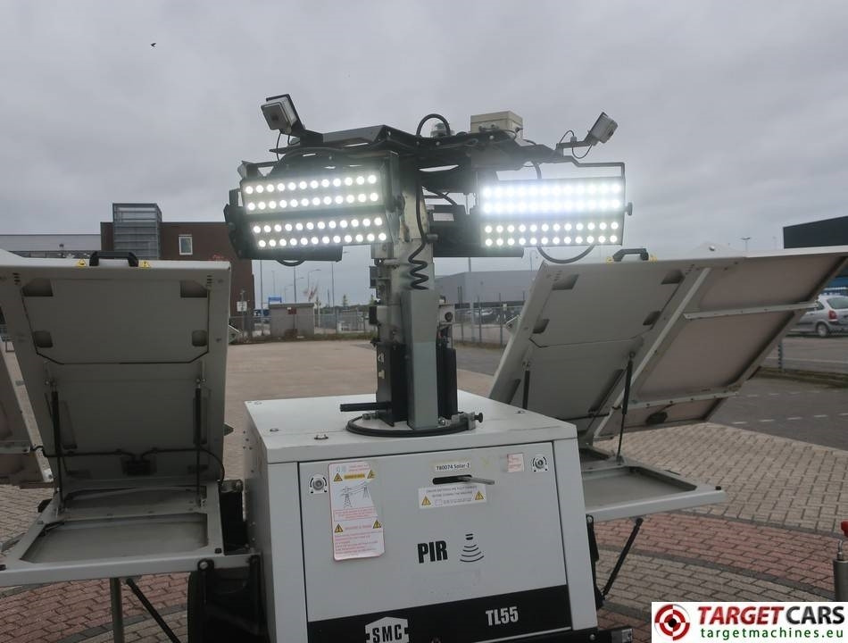 SMC Solar 2 Tower Light Solar Panels 4x55W Led Lights - Torre de iluminação: foto 5 SMC Solar 2 Tower Light Solar Panels 4x55W Led Lights - Torre de iluminação: foto 5