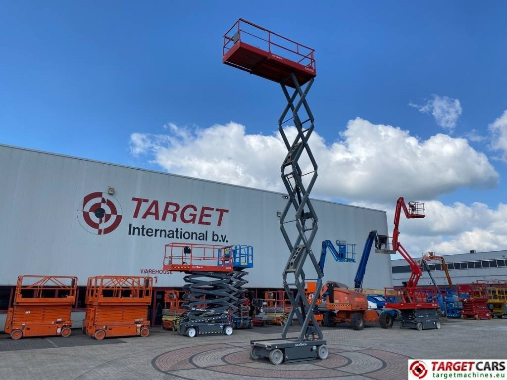 Leasing de SkyJack SJ4632 Electric 4632 Scissor Work LIft 1170cm  SkyJack SJ4632 Electric 4632 Scissor Work LIft 1170cm: foto 6