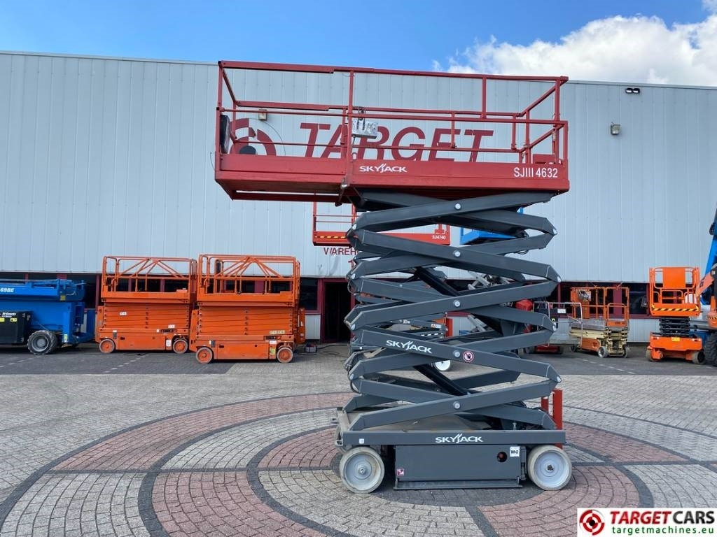 SkyJack SJ4632 Electric 4632 Scissor Work LIft 1170cm - Plataforma de Tijera/ Plataforma de tesoura: foto 5 SkyJack SJ4632 Electric 4632 Scissor Work LIft 1170cm - Plataforma de Tijera/ Plataforma de tesoura: foto 5