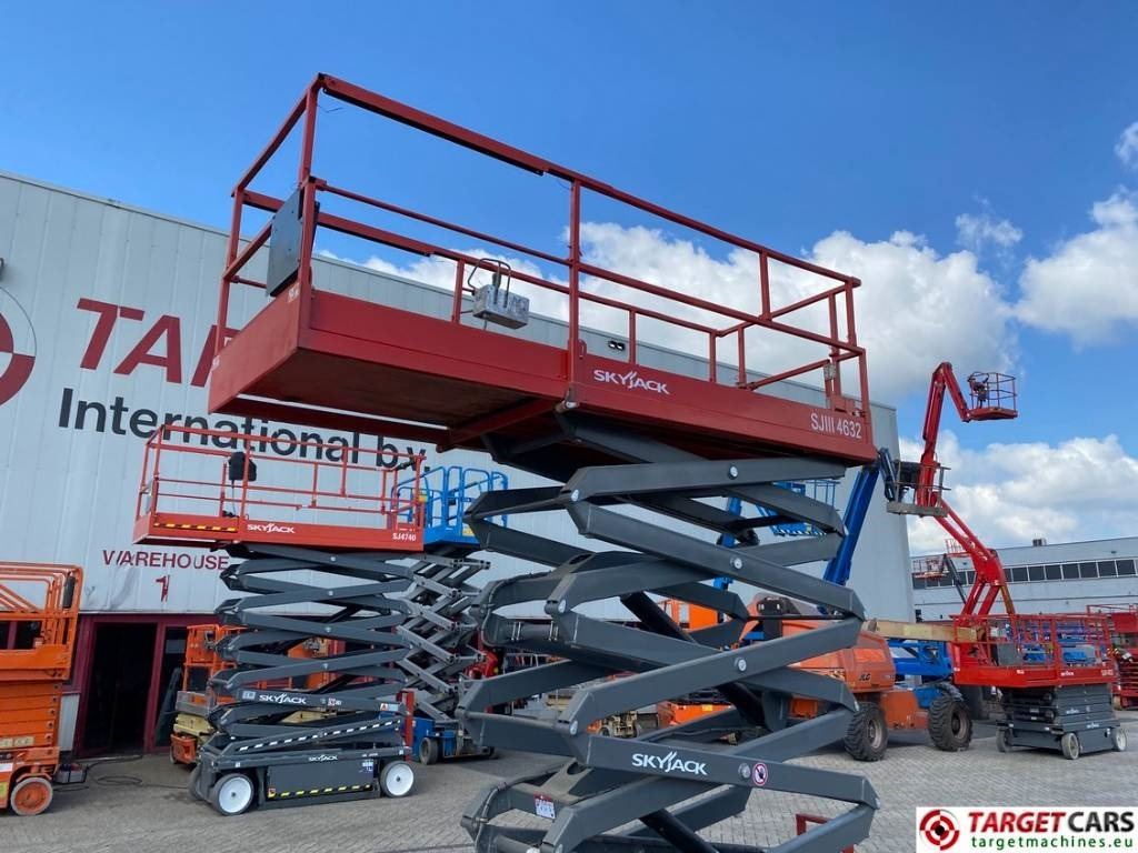 Leasing de SkyJack SJ4632 Electric 4632 Scissor Work LIft 1170cm  SkyJack SJ4632 Electric 4632 Scissor Work LIft 1170cm: foto 18