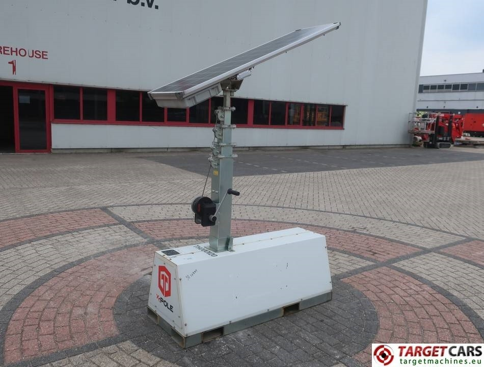 Trime X-Polar Solar Panel 50W Led Tower Light - Torre de iluminação: foto 1 Trime X-Polar Solar Panel 50W Led Tower Light - Torre de iluminação: foto 1