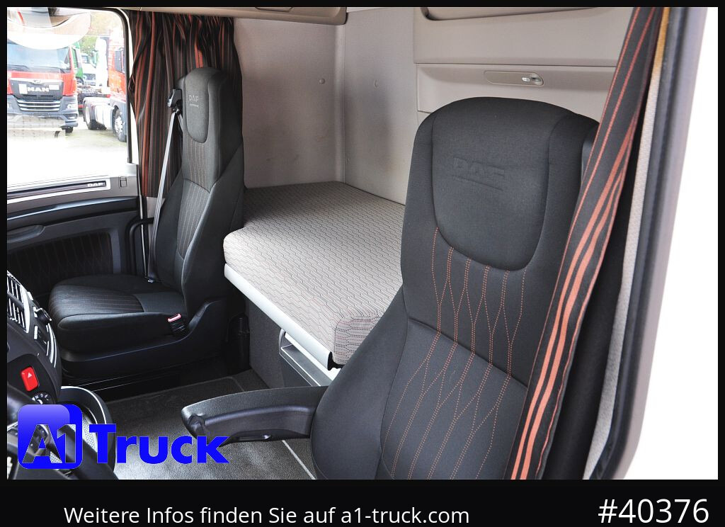 DAF DAF XF 480 FAN SSC Intarder, Lenkachse Standlklima - Camião transportador de contêineres/ Caixa móvel: foto 4 DAF DAF XF 480 FAN SSC Intarder, Lenkachse Standlklima - Camião transportador de contêineres/ Caixa móvel: foto 4