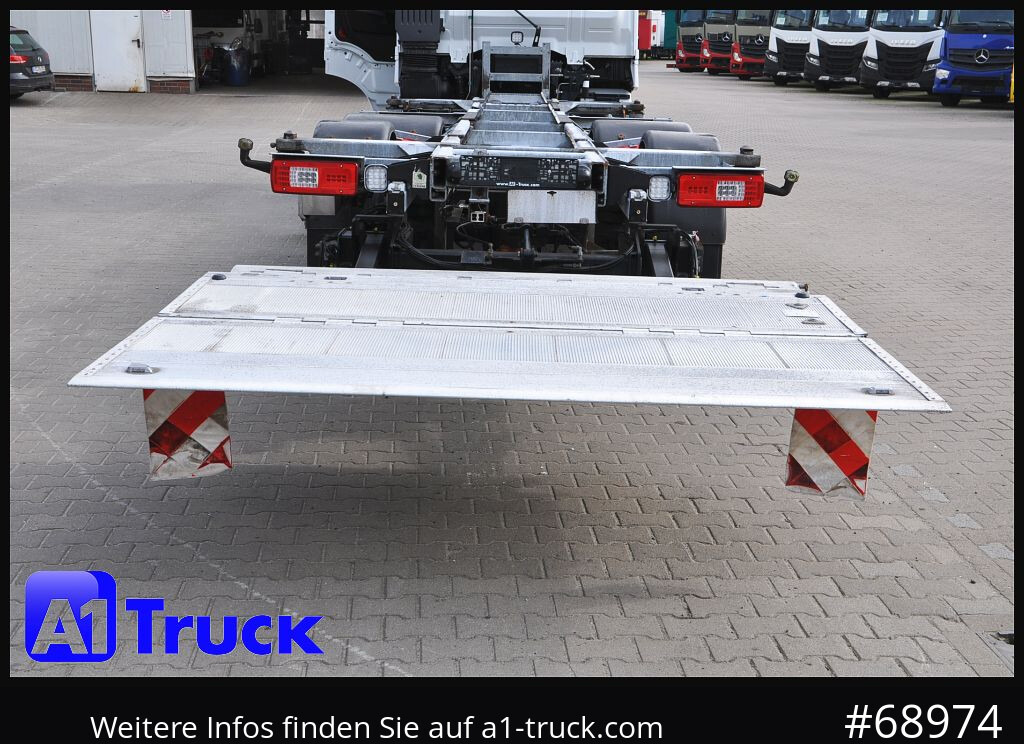 IVECO AS260SY-46 BDF LNG LBW Lenkachse Steering - Camião transportador de contêineres/ Caixa móvel: foto 2 IVECO AS260SY-46 BDF LNG LBW Lenkachse Steering - Camião transportador de contêineres/ Caixa móvel: foto 2