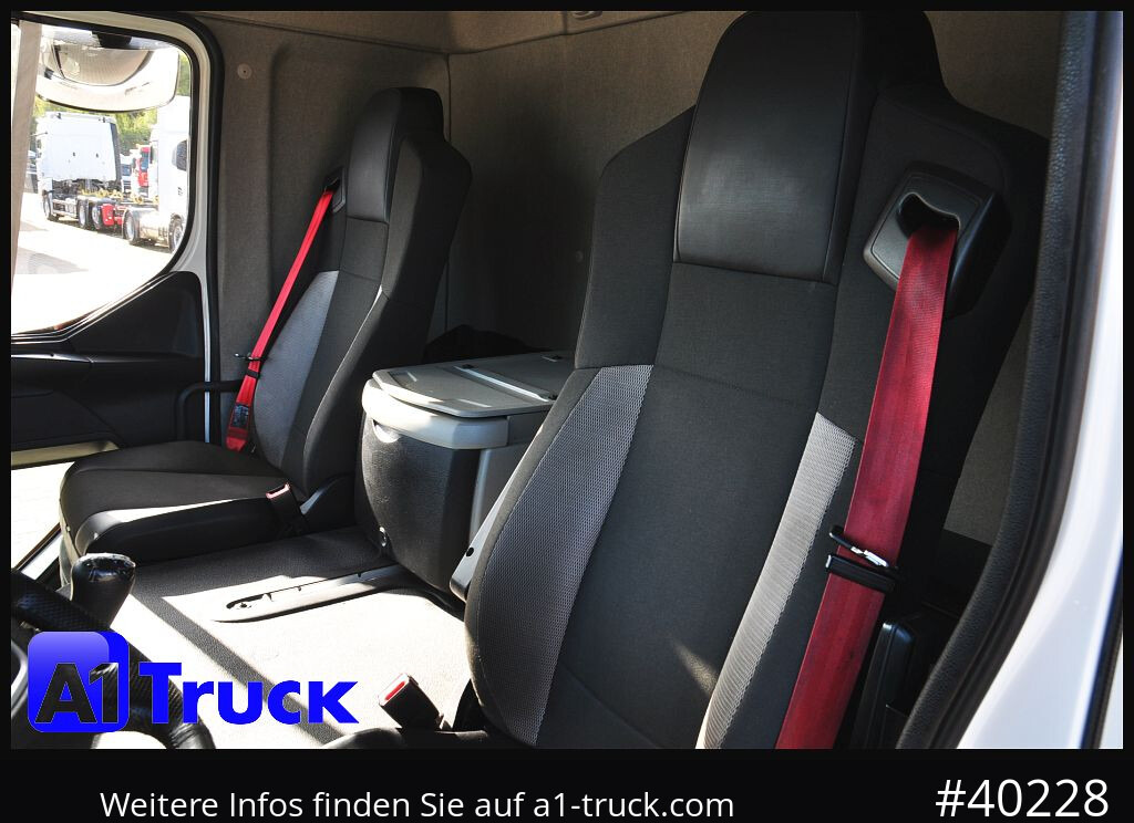 RENAULT D 280, 4x2, Ladebordwand, LBW, TÜV 06/2026 - Camião de lona: foto 3 RENAULT D 280, 4x2, Ladebordwand, LBW, TÜV 06/2026 - Camião de lona: foto 3