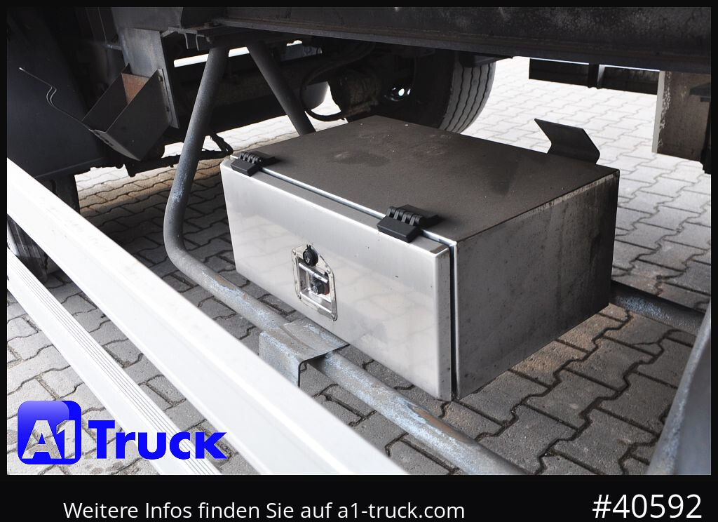 SCHMITZ Achwege & Tönjes, Rohrbahn, Fleisch, Schmitz Aufbau - Reboque frigorífico: foto 3 SCHMITZ Achwege & Tönjes, Rohrbahn, Fleisch, Schmitz Aufbau - Reboque frigorífico: foto 3