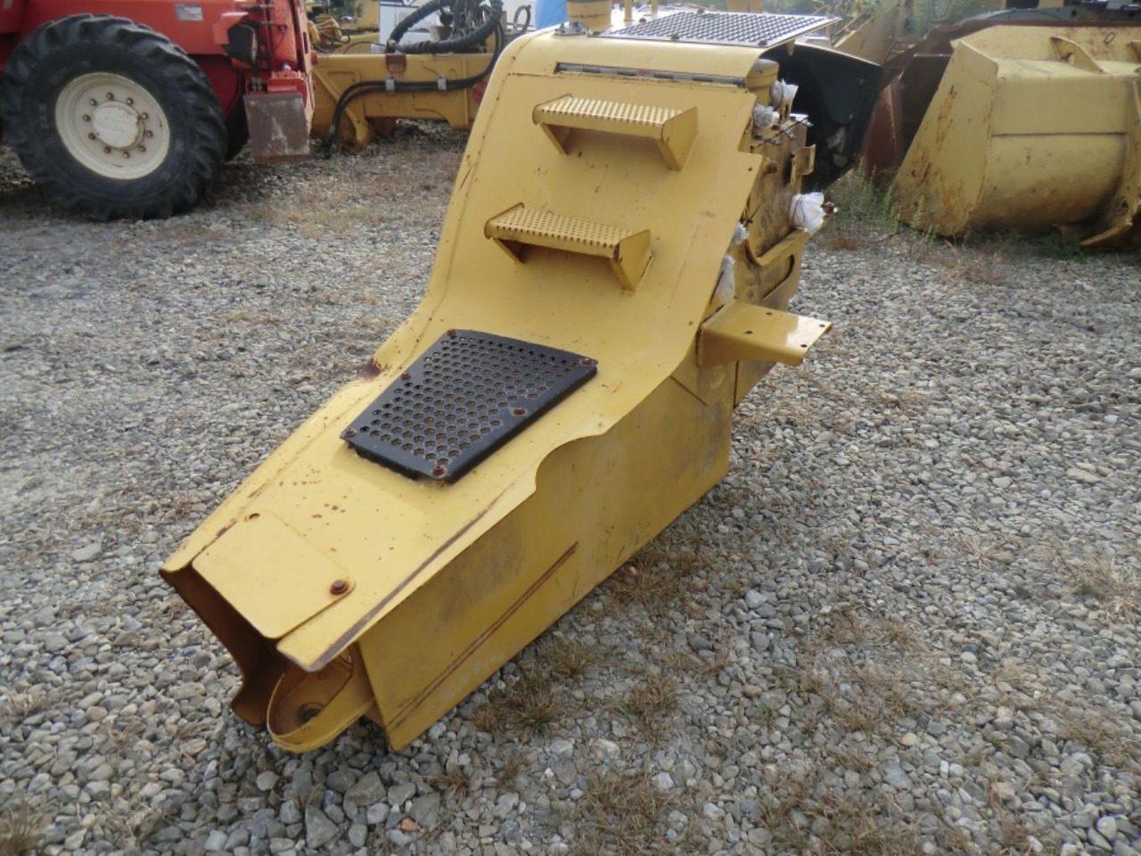 Caterpillar 735 Serbatoio gasolio - Tanque de combustível por Máquina de construção: foto 5 Caterpillar 735 Serbatoio gasolio - Tanque de combustível por Máquina de construção: foto 5