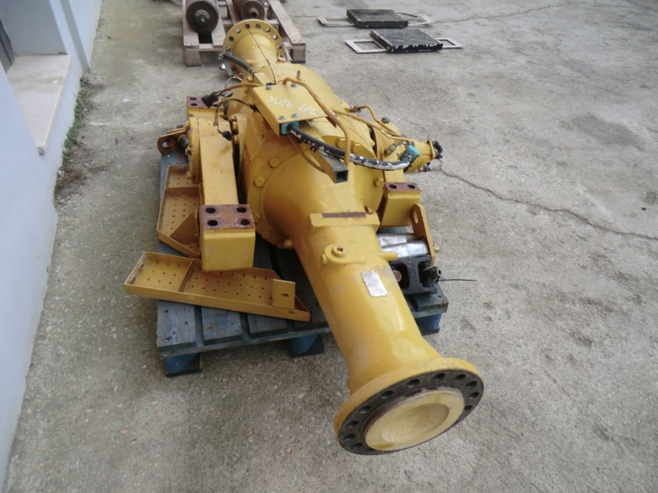 Caterpillar 928G - Eixo traseiro por Máquina de construção: foto 4 Caterpillar 928G - Eixo traseiro por Máquina de construção: foto 4