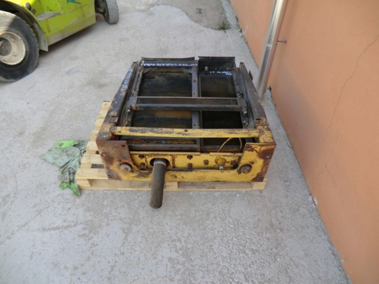 Caterpillar 953 Radiatore olio idraulico - Sistema de arrefecimento por Máquina de construção: foto 3 Caterpillar 953 Radiatore olio idraulico - Sistema de arrefecimento por Máquina de construção: foto 3