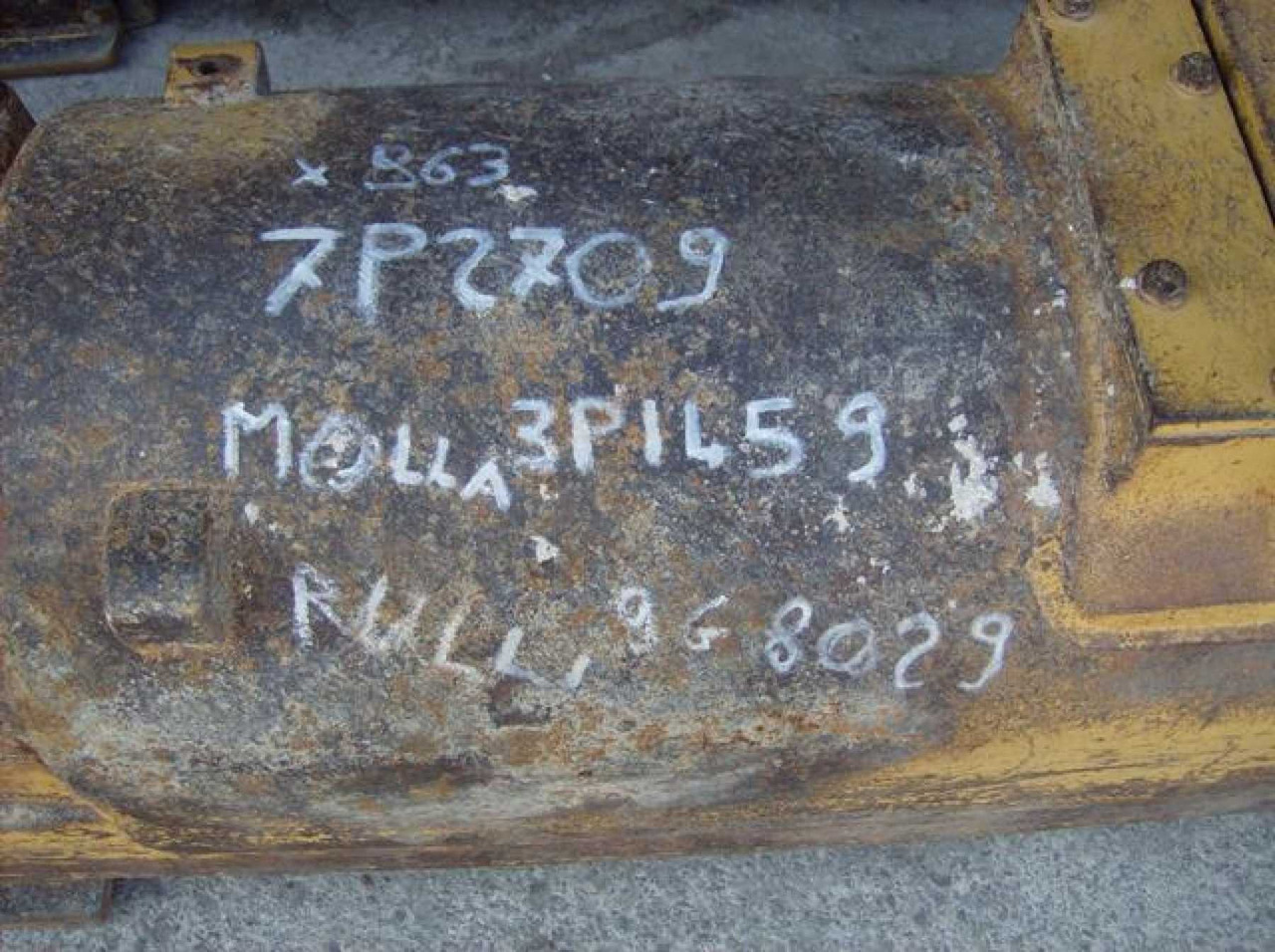 Caterpillar 963 LONGHERONI - Peças de material rodante por Máquina de construção: foto 2 Caterpillar 963 LONGHERONI - Peças de material rodante por Máquina de construção: foto 2