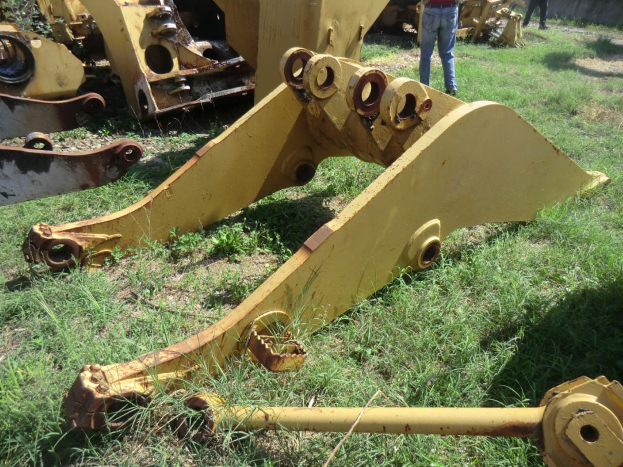 Caterpillar 973 LGP BRACCIO CON LEVE E LINK - Lança por Máquina de construção: foto 1 Caterpillar 973 LGP BRACCIO CON LEVE E LINK - Lança por Máquina de construção: foto 1