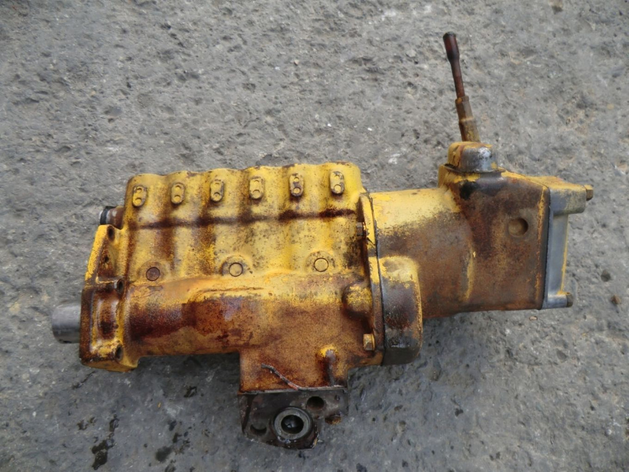 Caterpillar D333 POMPA INIEZIONE - Bomba de combustivel por Máquina de construção: foto 1 Caterpillar D333 POMPA INIEZIONE - Bomba de combustivel por Máquina de construção: foto 1