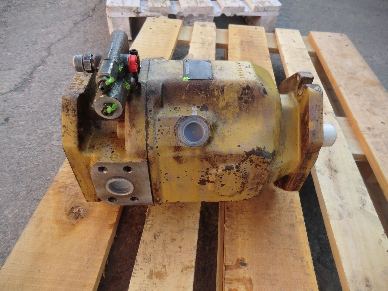 Caterpillar LCS00315 Caterpillar 963D - Motor hidráulico por Pá carregadoras de rastos: foto 3 Caterpillar LCS00315 Caterpillar 963D - Motor hidráulico por Pá carregadoras de rastos: foto 3