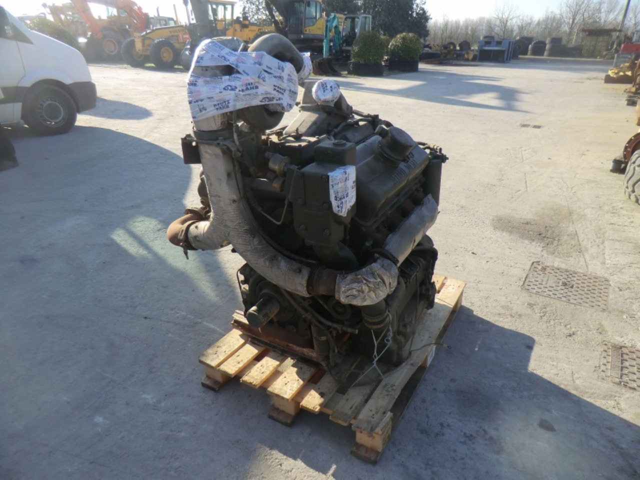 DETROIT DIESEL 8V53 MOTORE MARINO USATO COMPLETO DI TURBO E MOTORINO DI AVVIAMENTO. - Motor por Máquina de construção: foto 1 DETROIT DIESEL 8V53 MOTORE MARINO USATO COMPLETO DI TURBO E MOTORINO DI AVVIAMENTO. - Motor por Máquina de construção: foto 1