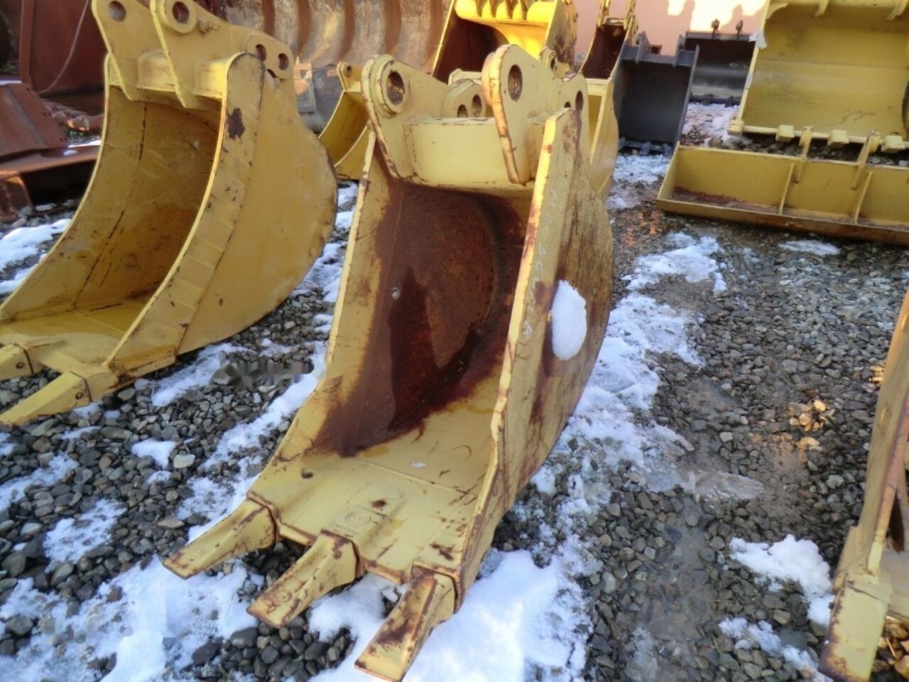 New 60 CM BUCKET WITH TEETH - Balde escavadora: foto 4 New 60 CM BUCKET WITH TEETH - Balde escavadora: foto 4