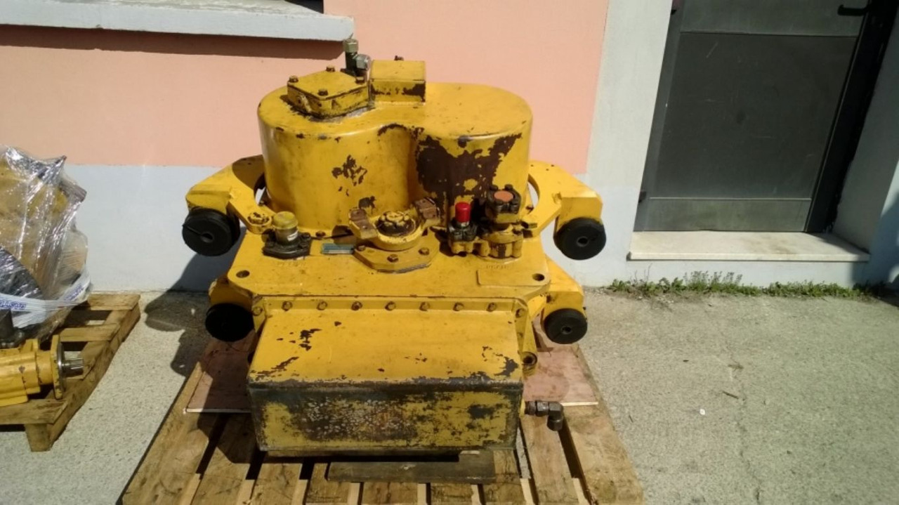 VOLVO L330E Trasmissione revisionata. - Caixa de velocidade por Máquina de construção: foto 1 VOLVO L330E Trasmissione revisionata. - Caixa de velocidade por Máquina de construção: foto 1