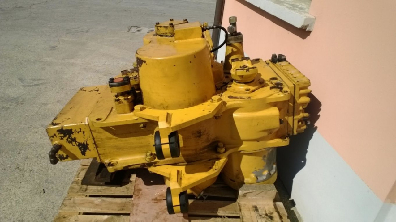VOLVO L330E Trasmissione revisionata. - Caixa de velocidade por Máquina de construção: foto 3 VOLVO L330E Trasmissione revisionata. - Caixa de velocidade por Máquina de construção: foto 3