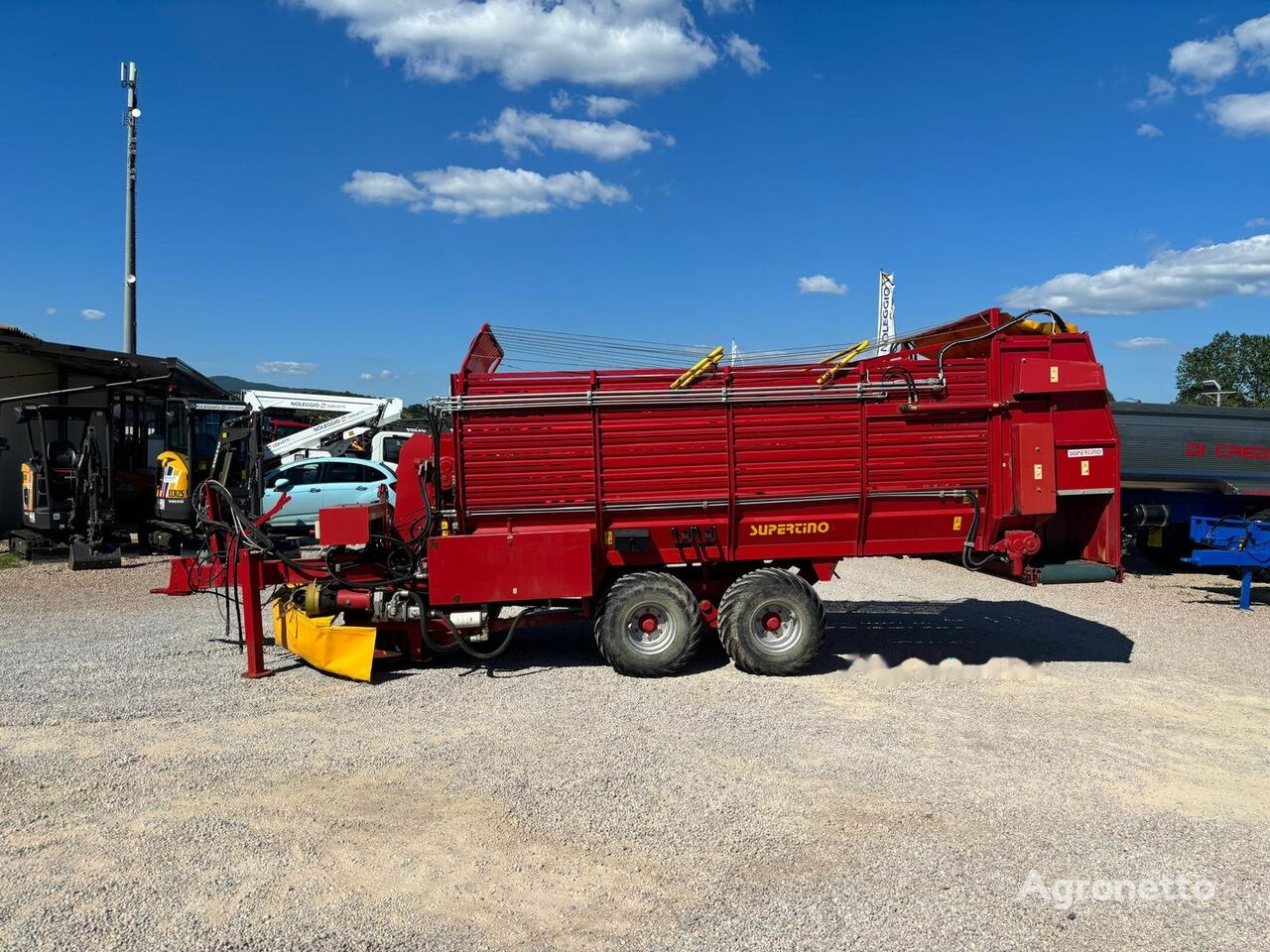 Supertino CA 60 - Autocarregadora: foto 1 Supertino CA 60 - Autocarregadora: foto 1