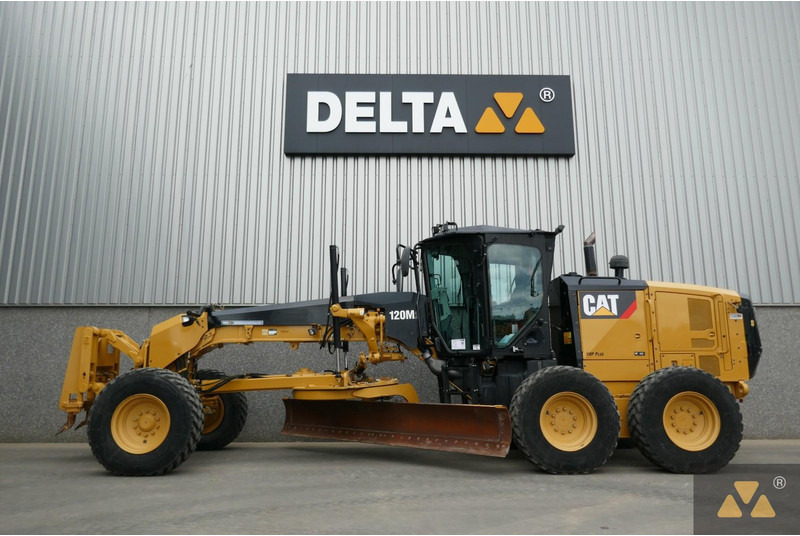 Caterpillar 120M2 - Motoniveladora: foto 1 Caterpillar 120M2 - Motoniveladora: foto 1